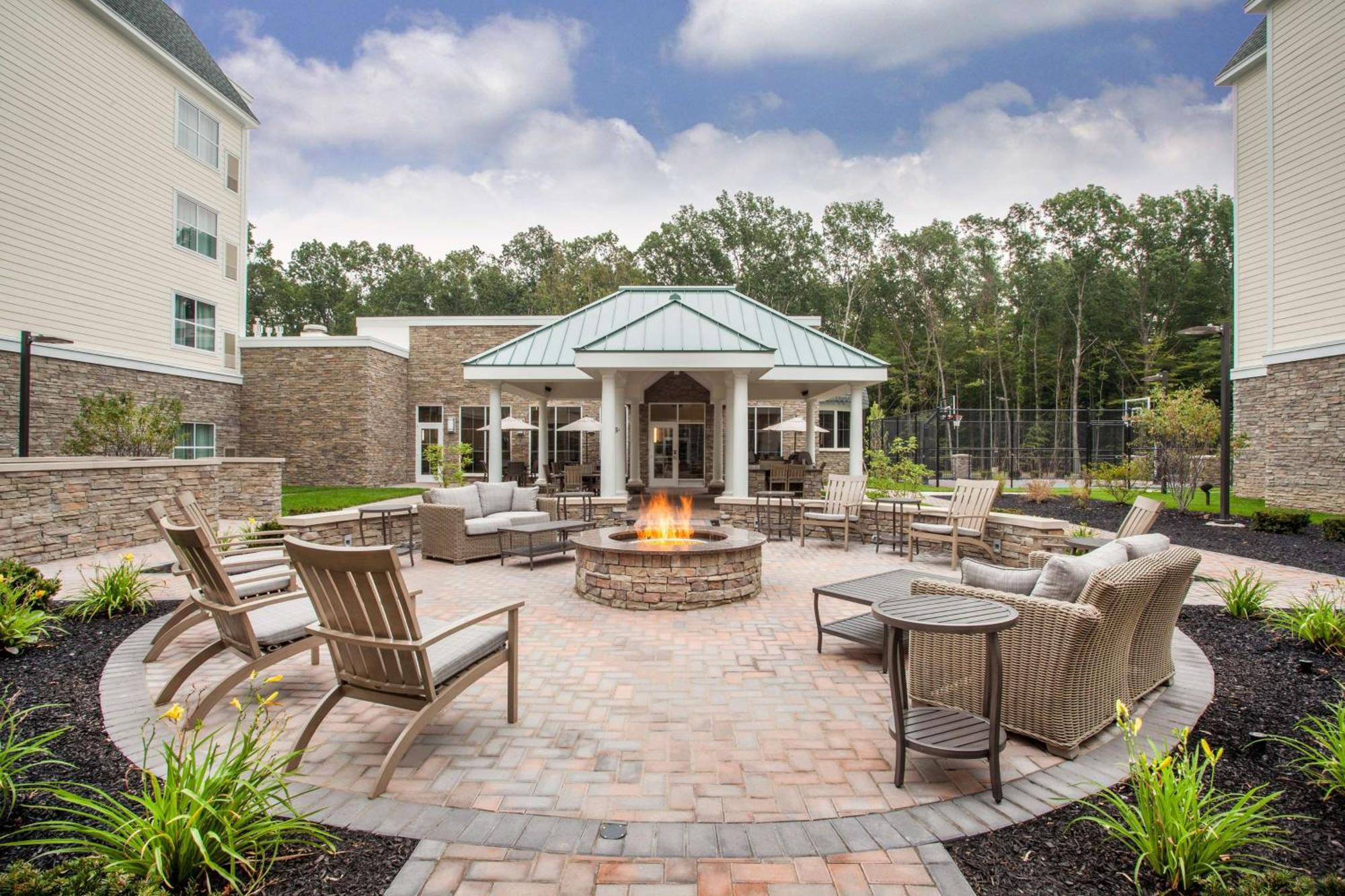 Homewood Suites By Hilton Saratoga Springs Exterior foto